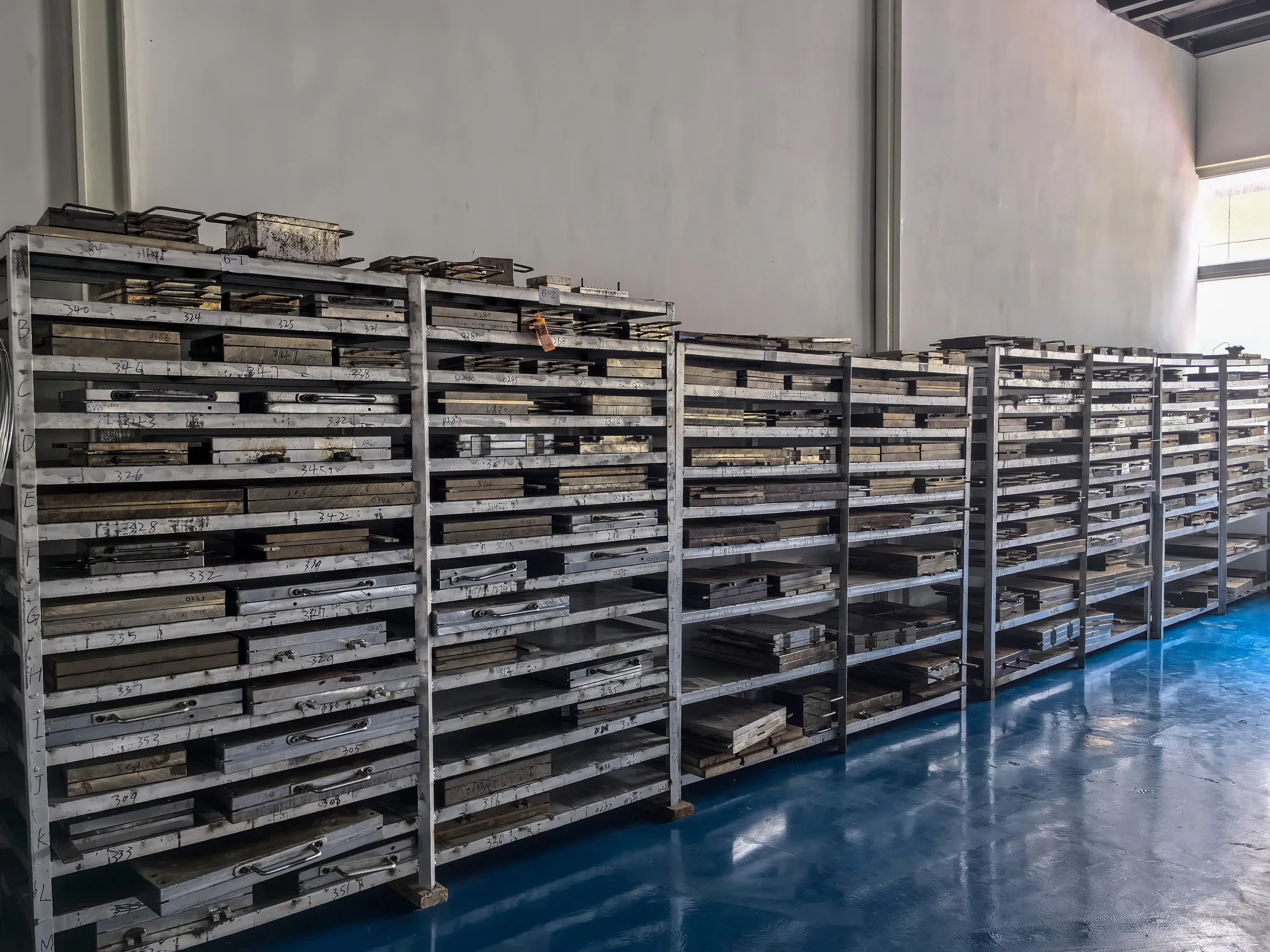 Mold Opening on Samples